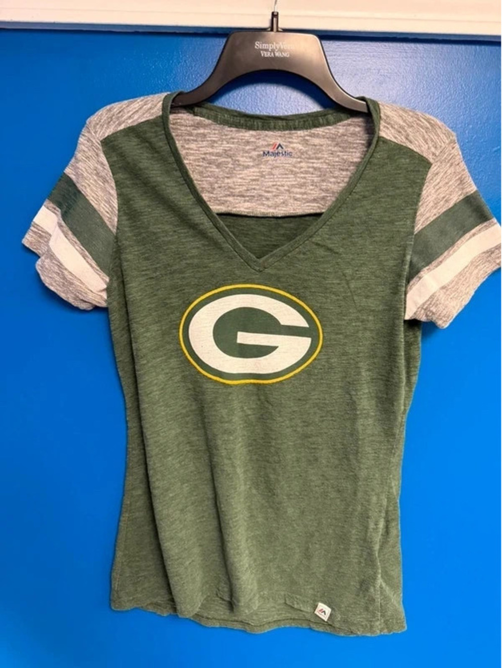 Majestic Green Bay Packers Women V-Neck Shirt Small Striped